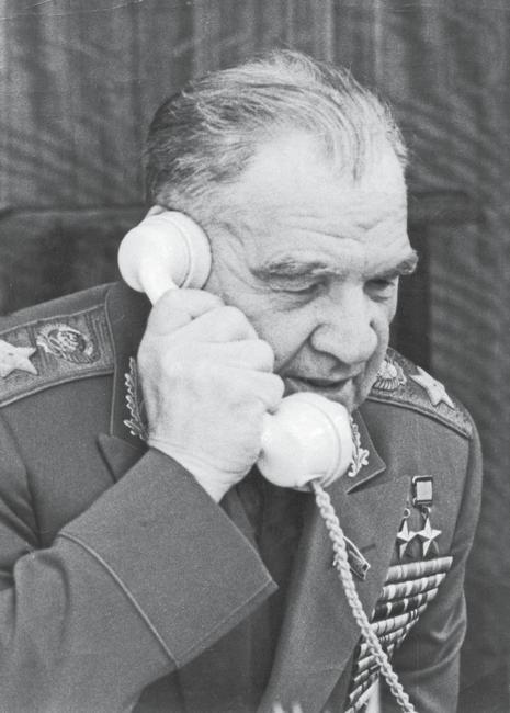 Иллюстрация к книге — От Сталинграда до Берлина. Воспоминания командующего [i_035.jpg]