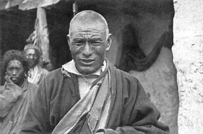 Иллюстрация к книге — Святые и разбойники неизведанного Тибета. Дневник экспедиции в Западный Тибет [i_017.jpg]