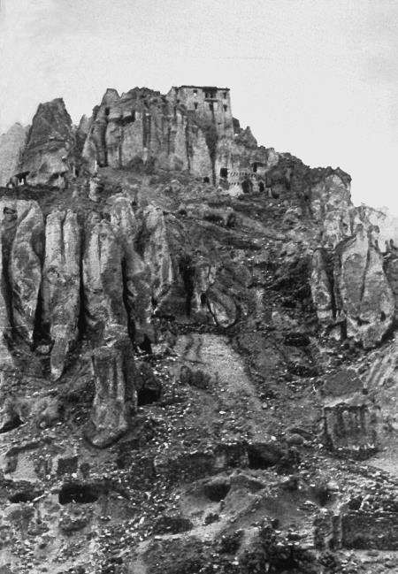 Иллюстрация к книге — Святые и разбойники неизведанного Тибета. Дневник экспедиции в Западный Тибет [i_018.jpg]