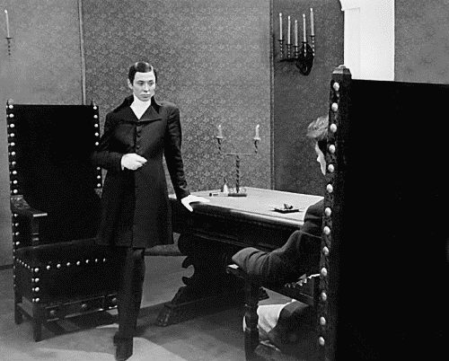 Иллюстрация к книге — Тень. Голый король [i_012.jpg]