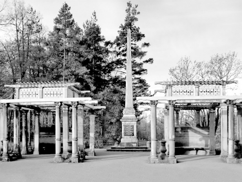 Иллюстрация к книге — Великие государственные деятели Российской империи. Судьбы эпохи [i_034.jpg]