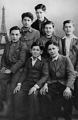 Иллюстрация к книге — Мальчик из Бухенвальда. Невероятная история ребенка, пережившего Холокост [i_009.jpg]