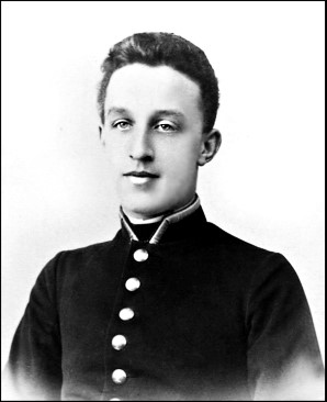 Иллюстрация к книге — Любовь в Серебряном веке. Истории о музах и женах русских поэтов и писателей. Радости и переживания, испытания и трагедии… [i_009.jpg]