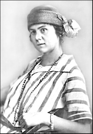 Иллюстрация к книге — Любовь в Серебряном веке. Истории о музах и женах русских поэтов и писателей. Радости и переживания, испытания и трагедии… [i_034.jpg]