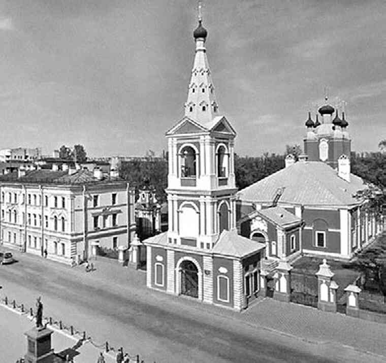 Иллюстрация к книге — Фавориты императорского двора. От Василия Голицына до Матильды Кшесинской [i_103.jpg]