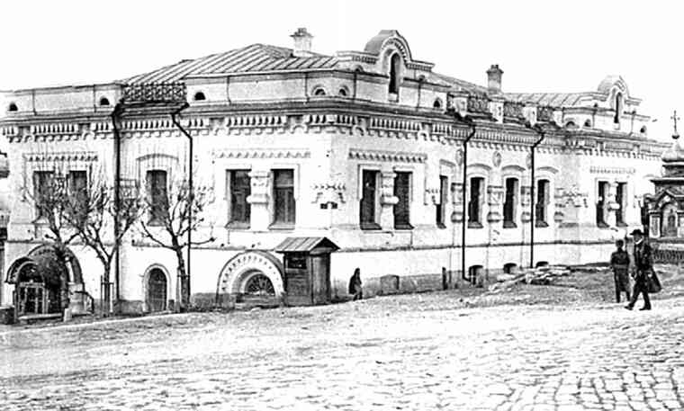 Иллюстрация к книге — Фавориты императорского двора. От Василия Голицына до Матильды Кшесинской [i_227.jpg]