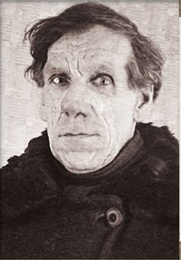 Иллюстрация к книге — Дневник длиною в жизнь. История одной судьбы, в которой две войны и много мира. 1916–1991 [i_009.jpg]