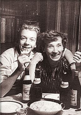 Иллюстрация к книге — Дневник длиною в жизнь. История одной судьбы, в которой две войны и много мира. 1916–1991 [i_036.jpg]