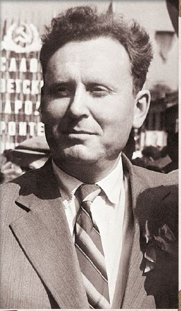 Иллюстрация к книге — Дневник длиною в жизнь. История одной судьбы, в которой две войны и много мира. 1916–1991 [i_064.jpg]