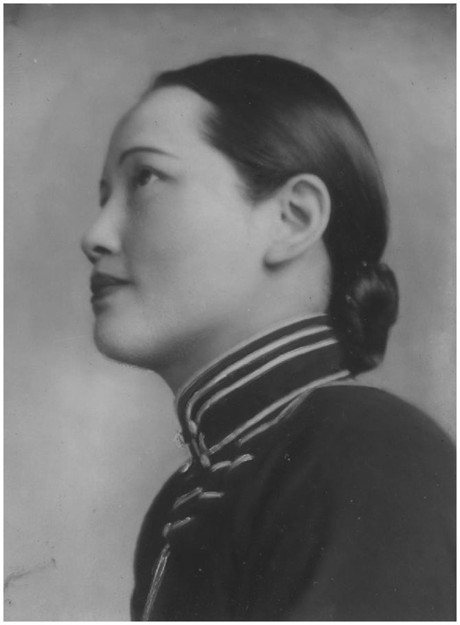 Иллюстрация к книге — Старшая сестра, Младшая сестра, Красная сестра. Три женщины в сердце Китая ХХ века [i_054.jpg]