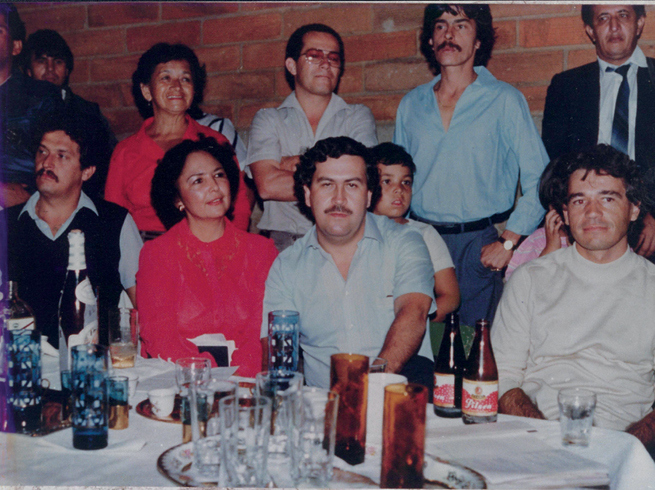 Иллюстрация к книге — Охотники на людей: как мы поймали Пабло Эскобара [i_019.jpg]