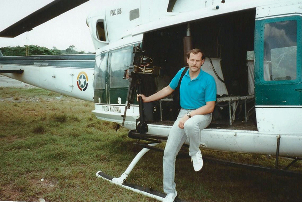 Иллюстрация к книге — Охотники на людей: как мы поймали Пабло Эскобара [i_023.jpg]