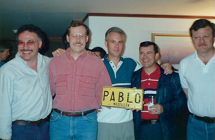 Иллюстрация к книге — Охотники на людей: как мы поймали Пабло Эскобара [i_029.jpg]