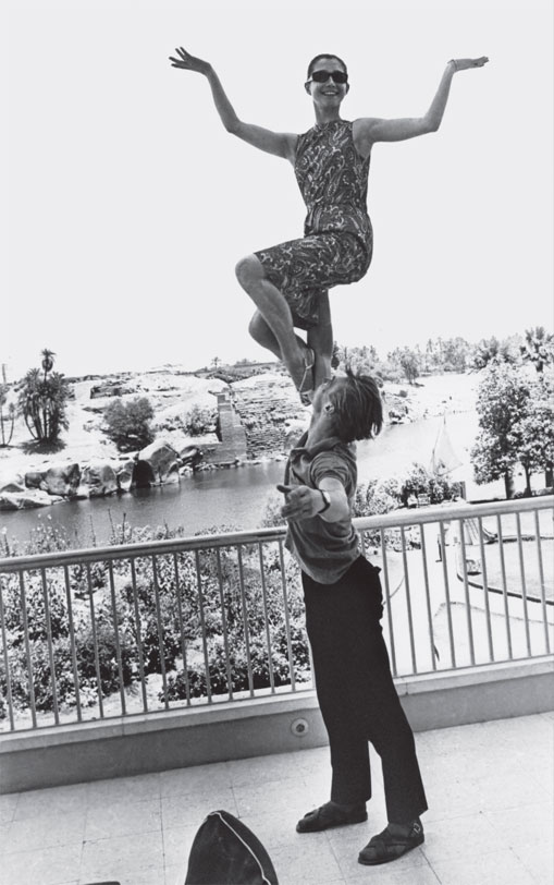 Иллюстрация к книге — Мадам «Нет» [i_036.jpg]