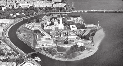 Иллюстрация к книге — Путеводитель по Петербургу. Увлекательные экскурсии по Северной столице. 34 маршрута [i_012.jpg]