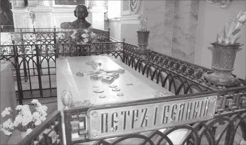 Иллюстрация к книге — Путеводитель по Петербургу. Увлекательные экскурсии по Северной столице. 34 маршрута [i_016.jpg]