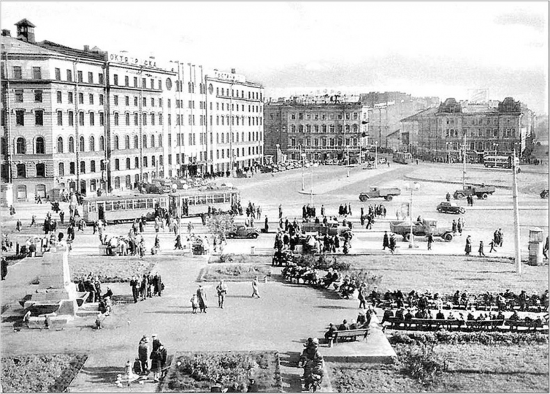 Иллюстрация к книге — Вокруг Знаменской площади. История застройки площади Восстания, Лиговского канала, улиц Восстания и Пушкинской [i_096.jpg]