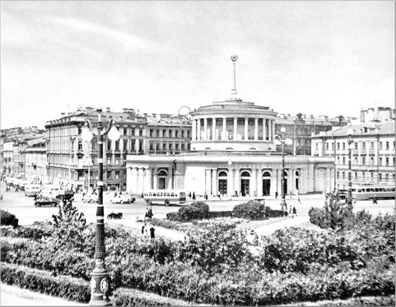 Иллюстрация к книге — Вокруг Знаменской площади. История застройки площади Восстания, Лиговского канала, улиц Восстания и Пушкинской [i_097.jpg]