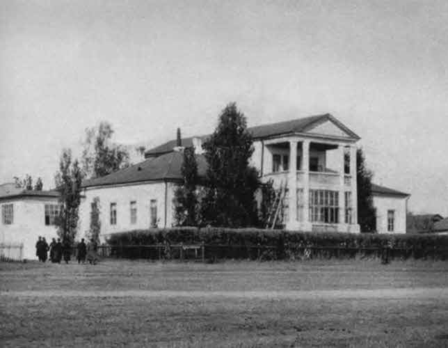 Иллюстрация к книге — Станкевич [i_009.jpg]