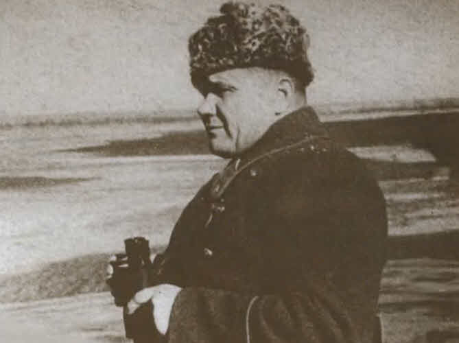 Иллюстрация к книге — Герои Сталинградской битвы [i_013.jpg]