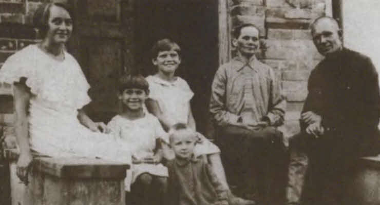 Иллюстрация к книге — Герои Сталинградской битвы [i_028.jpg]