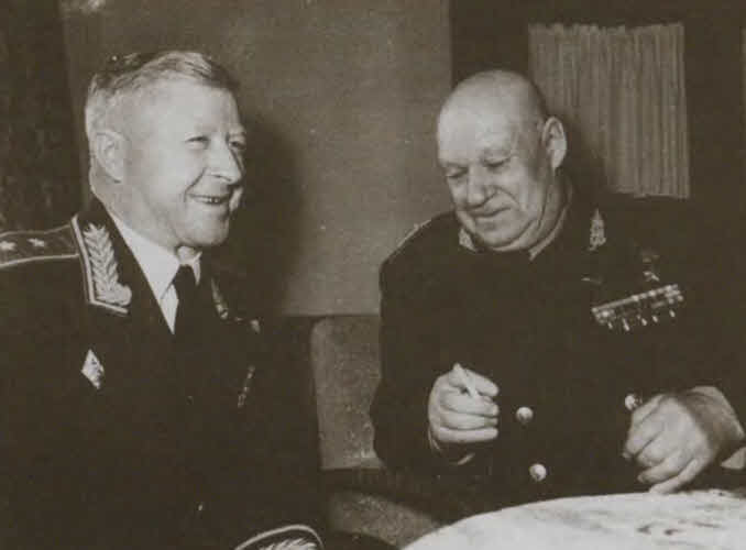 Иллюстрация к книге — Герои Сталинградской битвы [i_035.jpg]