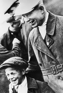 Иллюстрация к книге — 1937 год: Н. С. Хрущев и московская парторганизаци [i_065.jpg]