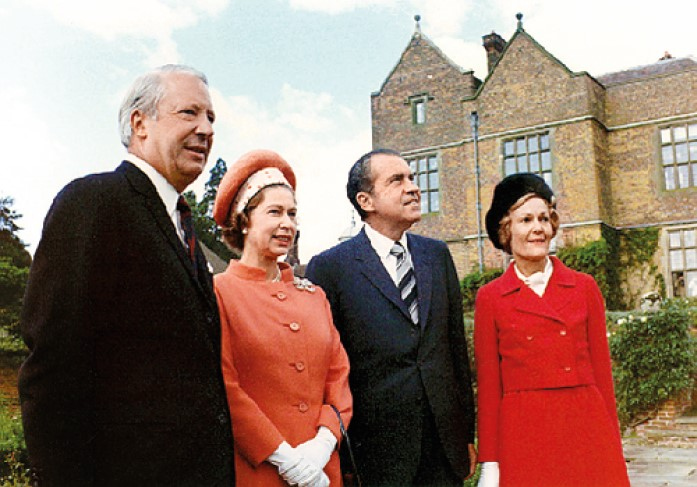 Иллюстрация к книге — Елизавета II – королева Великобритании [i_023.jpg]