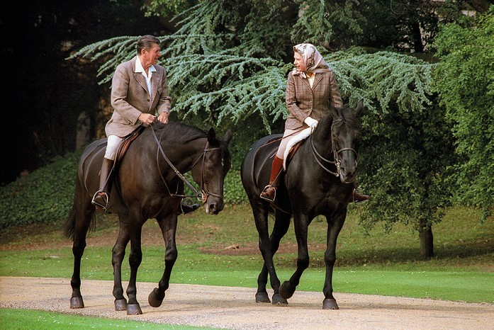 Иллюстрация к книге — Елизавета II – королева Великобритании [i_024.jpg]