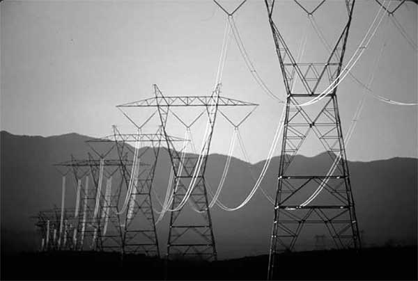 Иллюстрация к книге — Мир под напряжением. История электричества: опасности для здоровья, о которых мы ничего не знали [i_051.jpg]