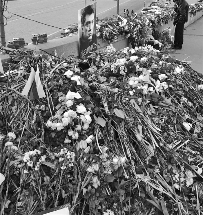 Иллюстрация к книге — Дочь своего отца [i_012.jpg]