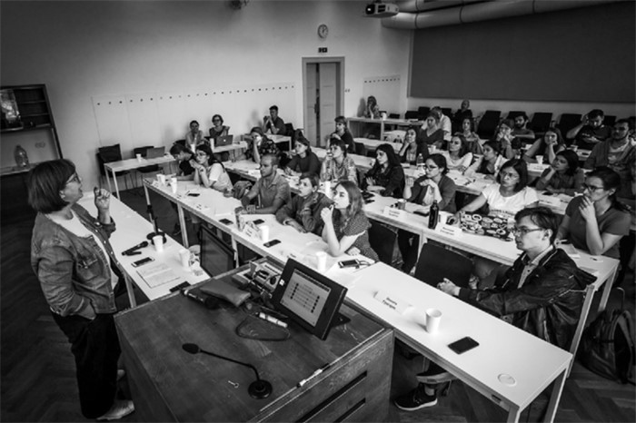 Иллюстрация к книге — Дочь своего отца [i_015.jpg]