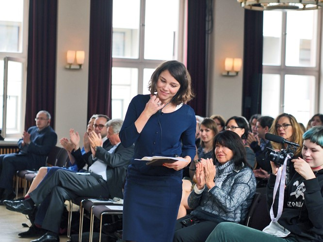 Иллюстрация к книге — Дочь своего отца [i_050.jpg]