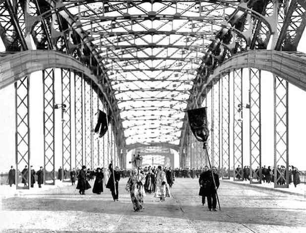 Иллюстрация к книге — Мосты Петербурга. В прошлом, настоящем и будущем [i_106.jpg]