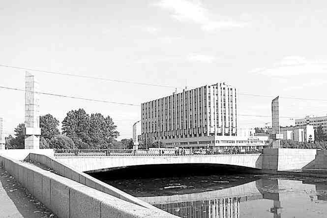 Иллюстрация к книге — Мосты Петербурга. В прошлом, настоящем и будущем [i_133.jpg]