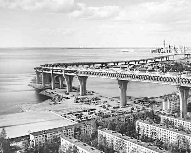 Иллюстрация к книге — Мосты Петербурга. В прошлом, настоящем и будущем [i_136.jpg]