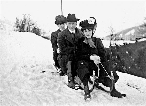 Иллюстрация к книге — Утраченное кафе «У Шиндлеров». История Холокоста и судьба одной австро-венгерской семьи [i_017.jpg]