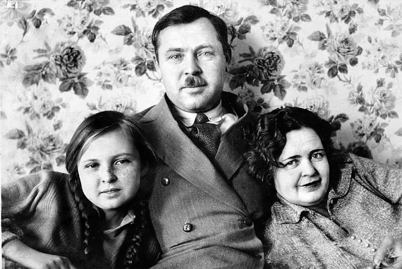 Иллюстрация к книге — «Спасская красавица». 14 лет агронома Кузнецова в ГУЛАГе [i_010.jpg]