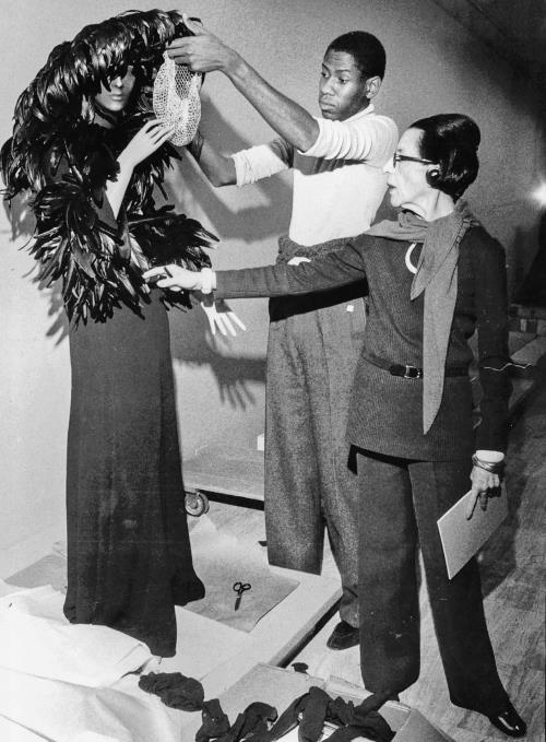 Иллюстрация к книге — Мои шифоновые окопы. Мемуары легенды [i_002.jpg]