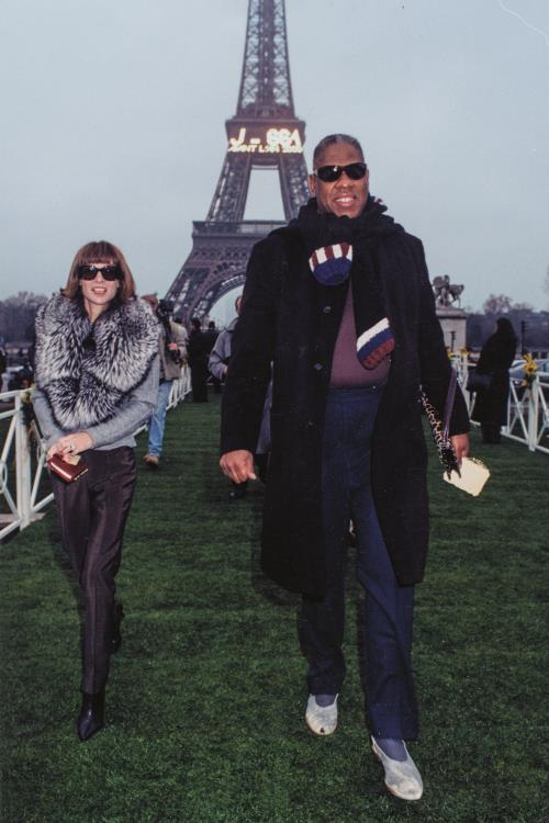 Иллюстрация к книге — Мои шифоновые окопы. Мемуары легенды [i_027.jpg]