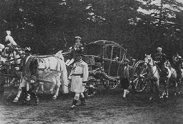 Иллюстрация к книге — Три самодержца. Дневники генеральши Богданович [_21.jpg]