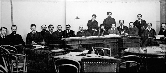 Иллюстрация к книге — История противостояния: ЦК или Совнарком [img504150e9b48d4b08a1406de76ae67852.jpg]