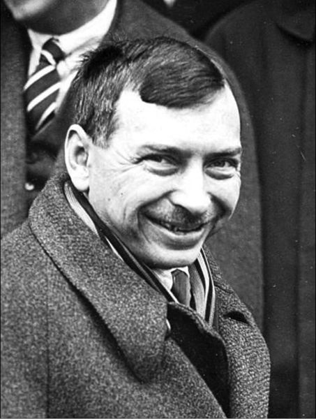 Иллюстрация к книге — За фасадом сталинской конституции. Советский парламент от Калинина до Громыко [i_007.jpg]