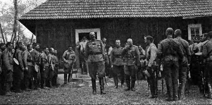 Иллюстрация к книге — Русская и советская кавалерия. Русско-японская, Первая Мировая, Гражданская [i_051.jpg]