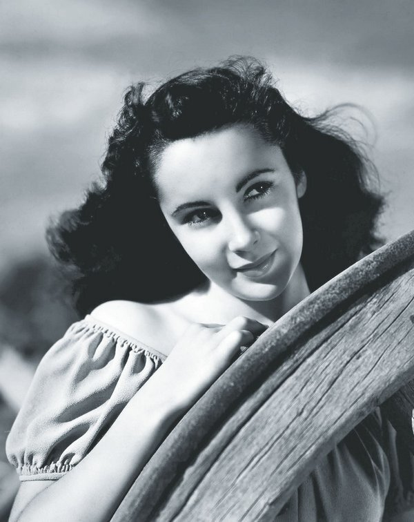 Иллюстрация к книге — Элизабет Тейлор. Жизнь, рассказанная ею самой [i_002.jpg]