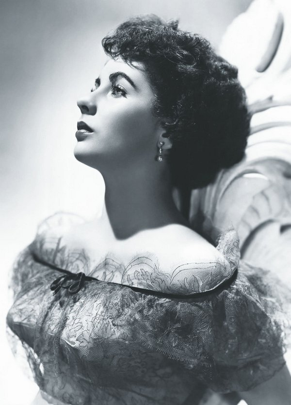 Иллюстрация к книге — Элизабет Тейлор. Жизнь, рассказанная ею самой [i_006.jpg]