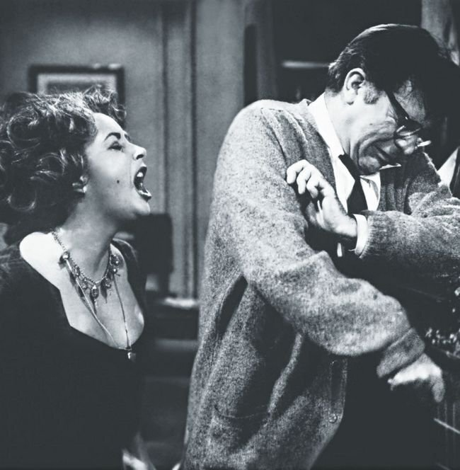 Иллюстрация к книге — Элизабет Тейлор. Жизнь, рассказанная ею самой [i_016.jpg]