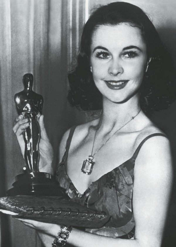 Иллюстрация к книге — Вивьен Ли. Жизнь, рассказанная ею самой [i_006.jpg]