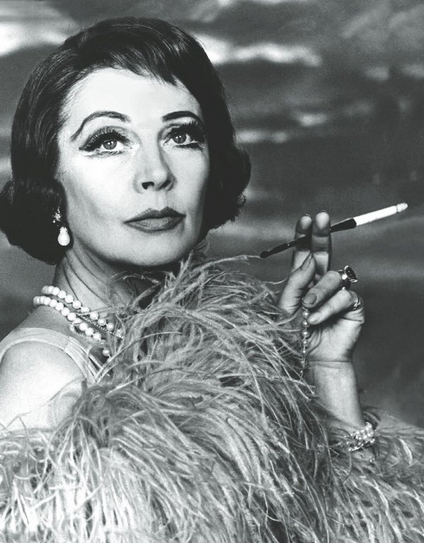 Иллюстрация к книге — Вивьен Ли. Жизнь, рассказанная ею самой [i_016.jpg]