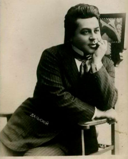 Иллюстрация к книге — Не прощаюсь [i_014.jpg]